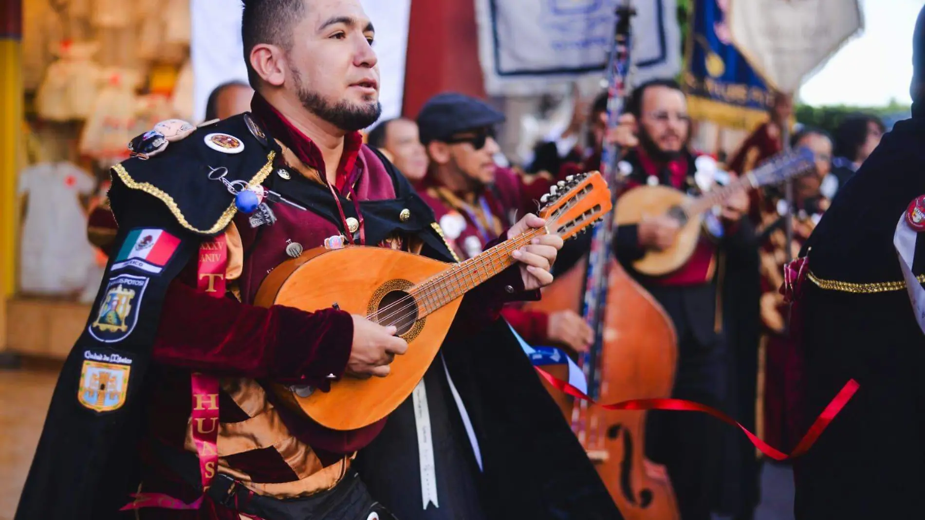 celebración de 60 años de la Tuna en SLP con Callejonada  (1)